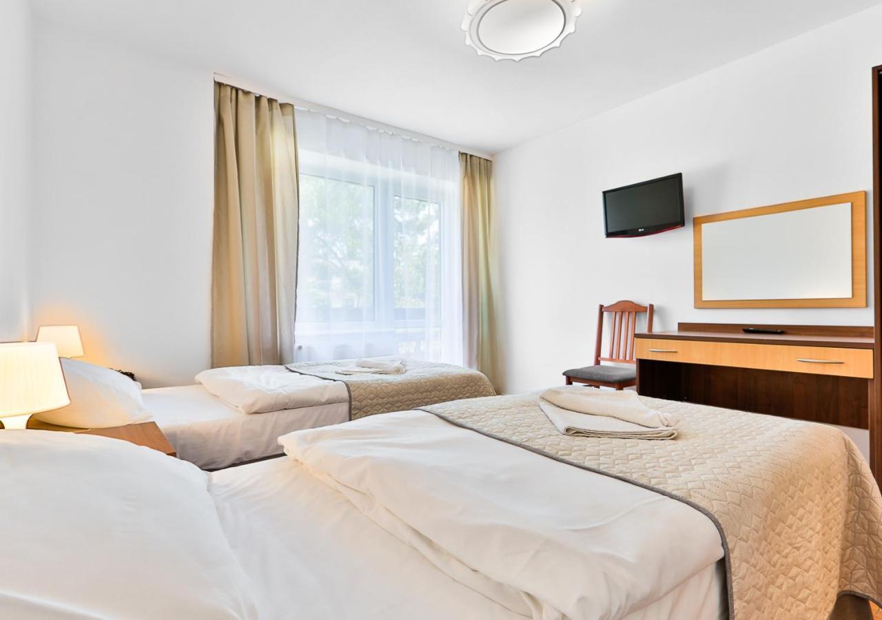 Osrodek Wypoczynkowy Balt-Tur Feel Well Resort Jastrzebia Gora Exterior photo